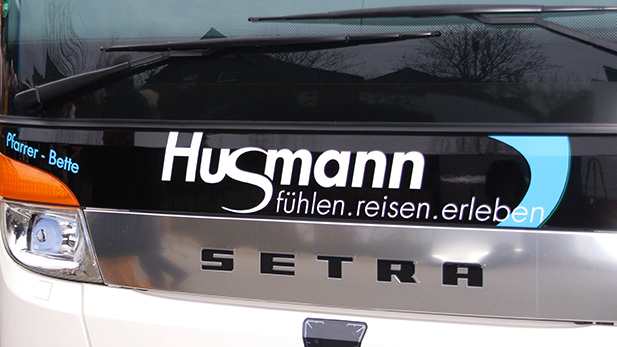 Segnung des neuen Reisebusses